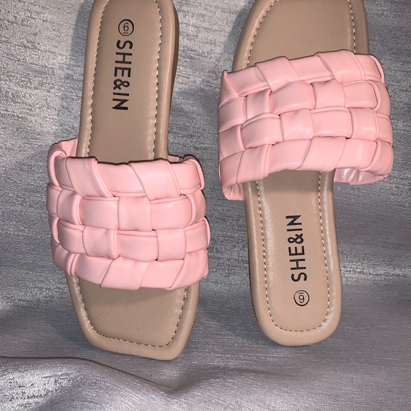 Shein Sandals - Picture 2 of 3